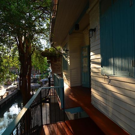La Moon Hostel Bangkok Bagian luar foto