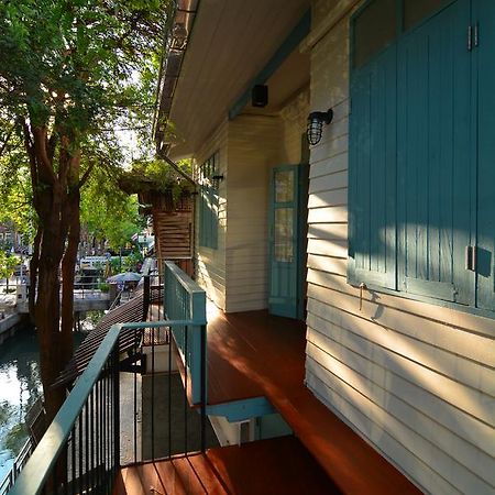 La Moon Hostel Bangkok Bagian luar foto
