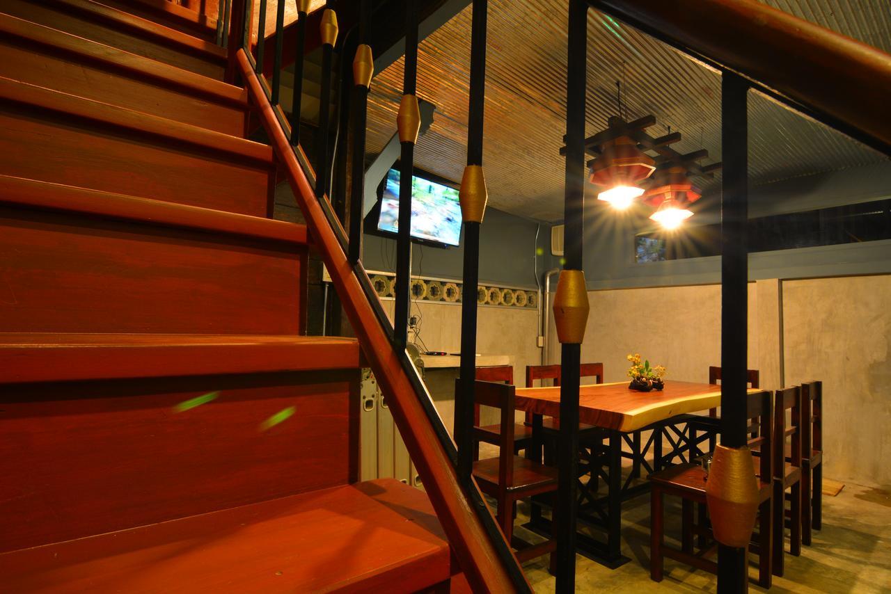 La Moon Hostel Bangkok Bagian luar foto