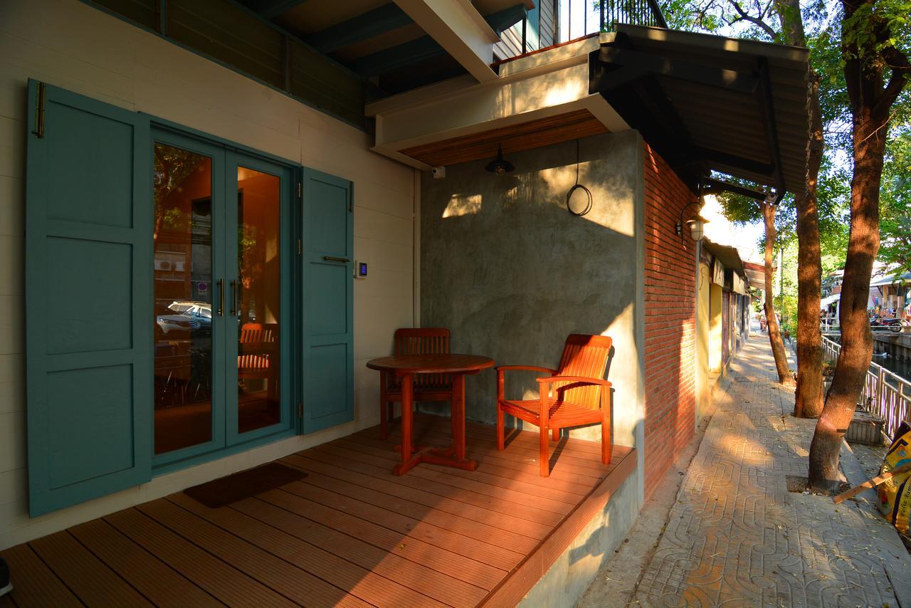 La Moon Hostel Bangkok Bagian luar foto