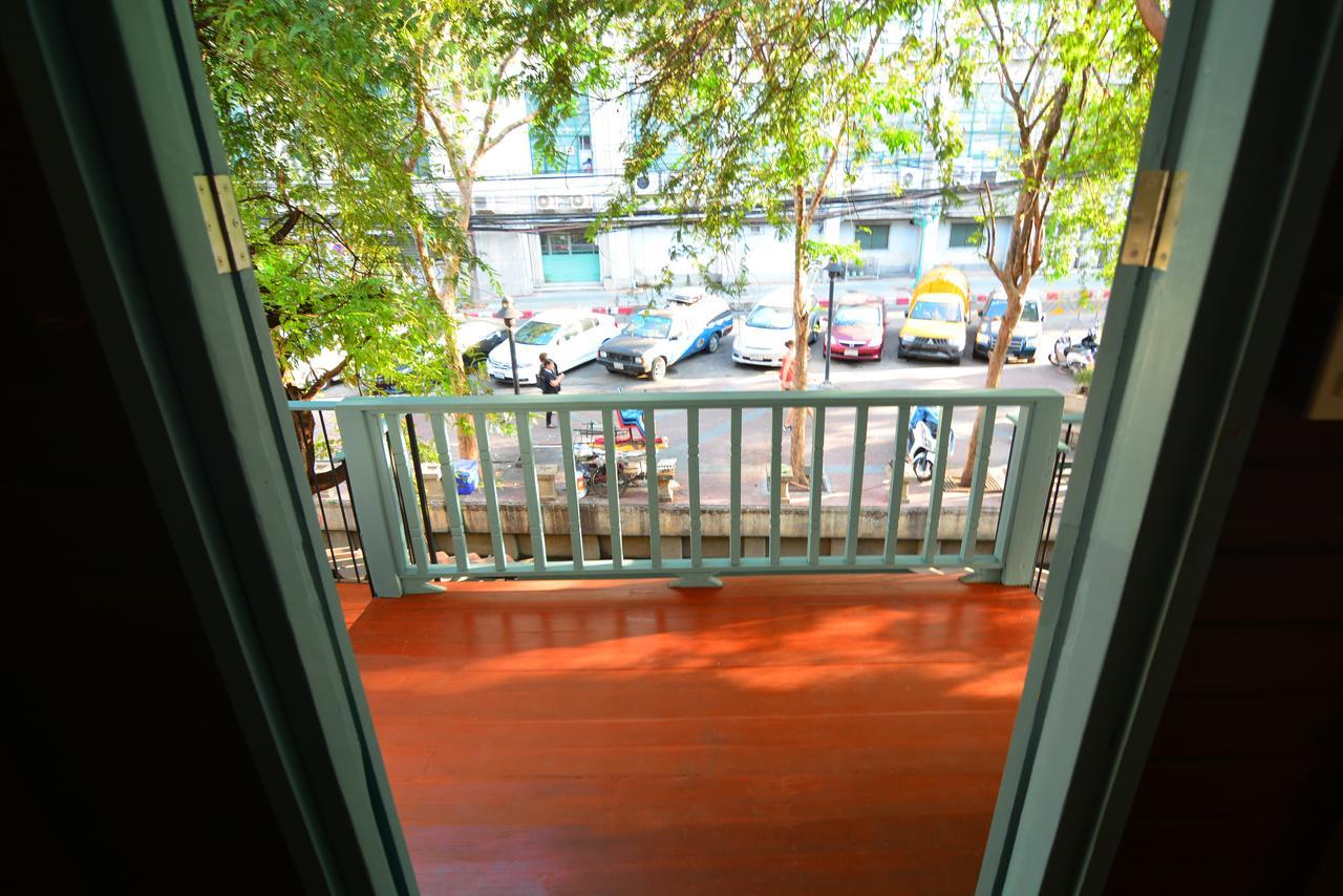 La Moon Hostel Bangkok Bagian luar foto